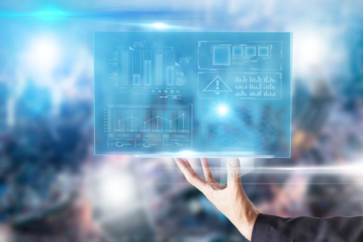 女新手开车多久能熟练，新手女司机开车多久才不紧张